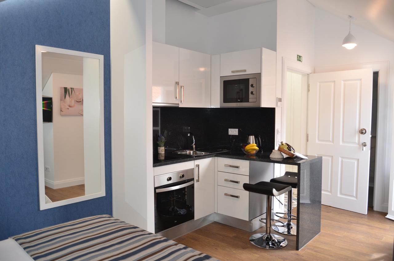 Edificio Charles 303 Apartment ฟุงชาล ภายนอก รูปภาพ