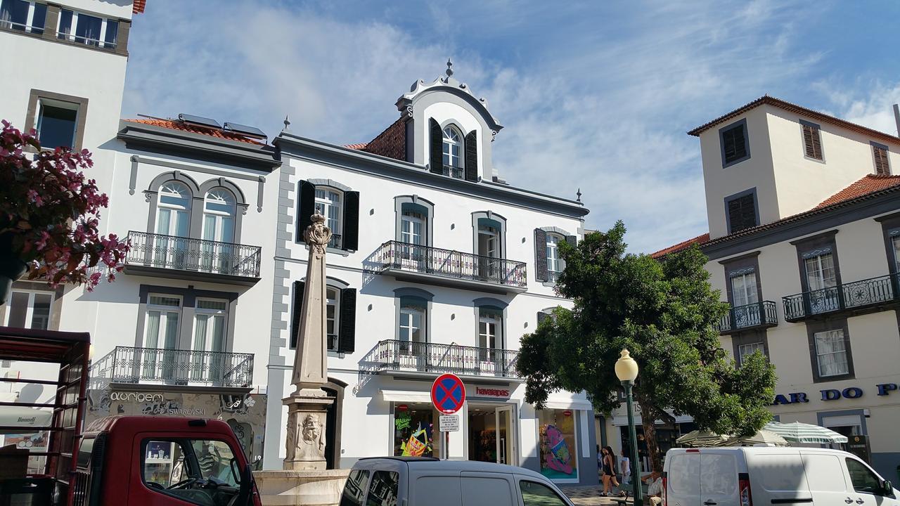 Edificio Charles 303 Apartment ฟุงชาล ภายนอก รูปภาพ